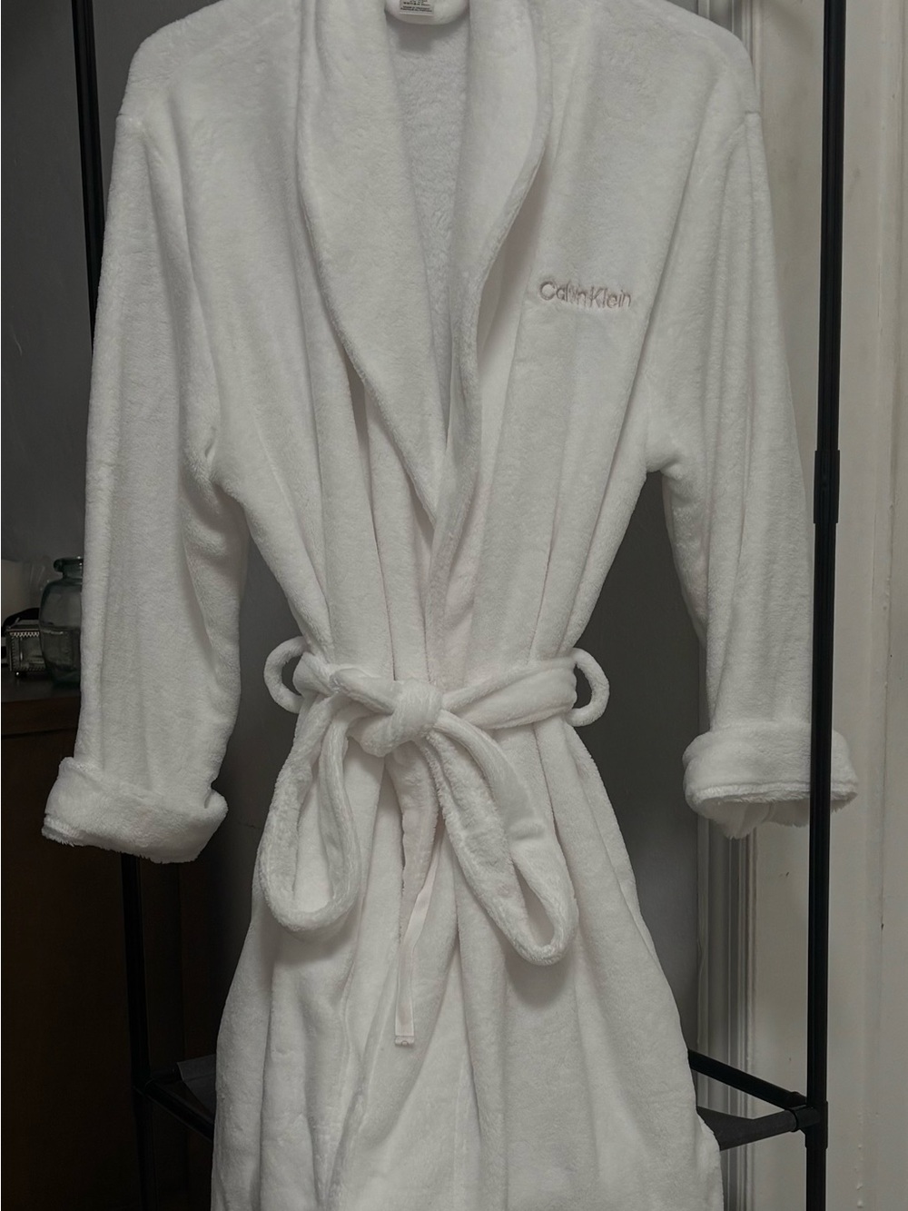Calvin Klein White Plush Shawl-Collar Bathrobe